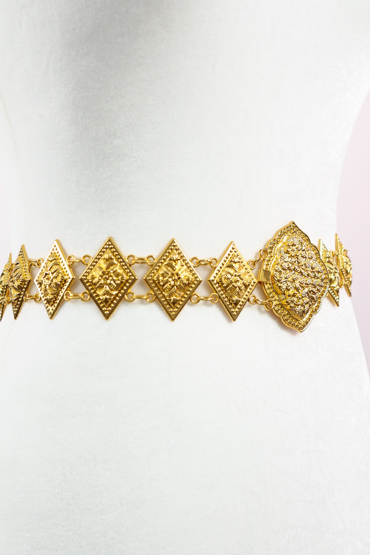 Leaf Medallion Belt (Gold)