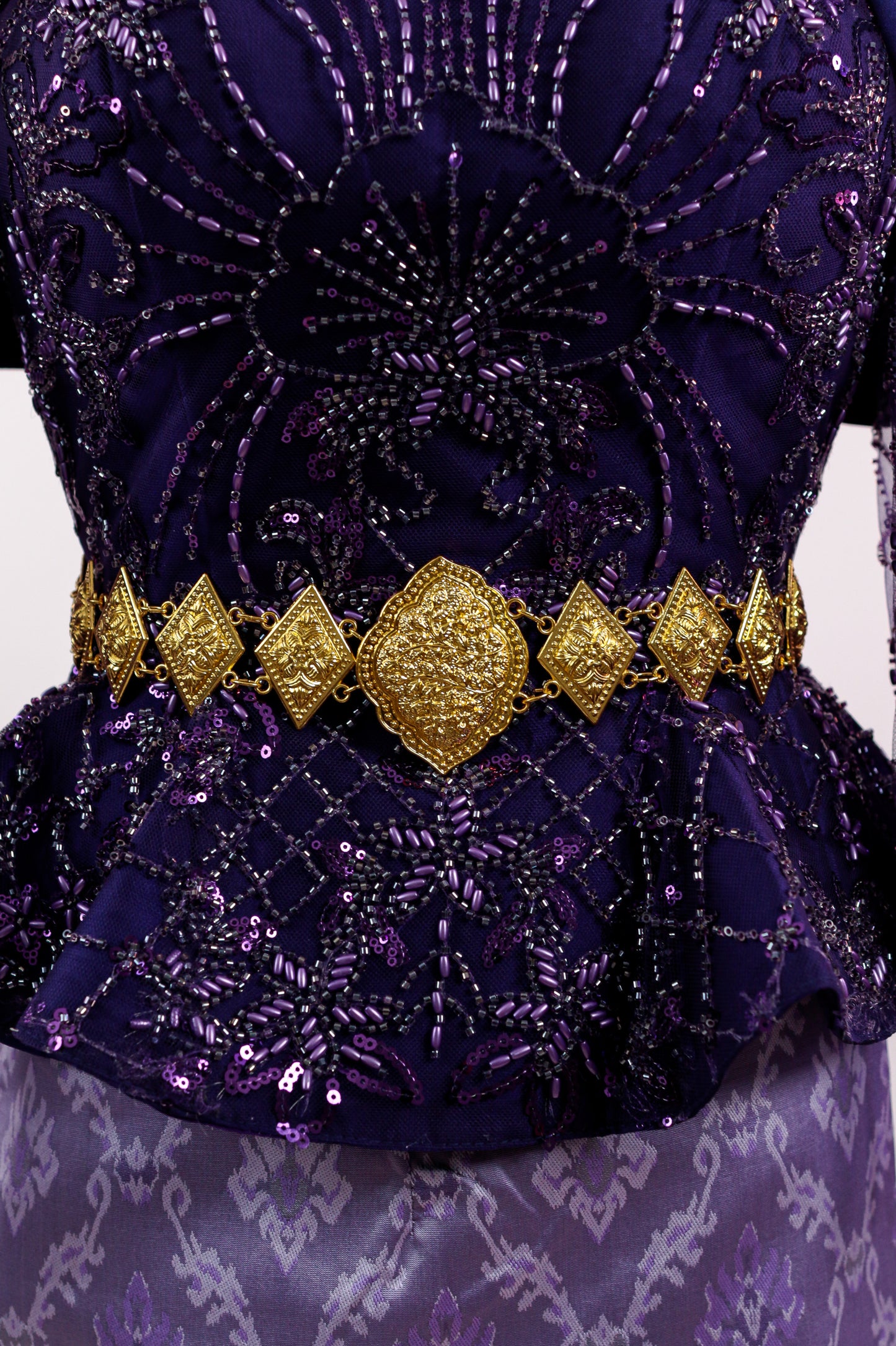 Leaf Medallion Belt (Gold)