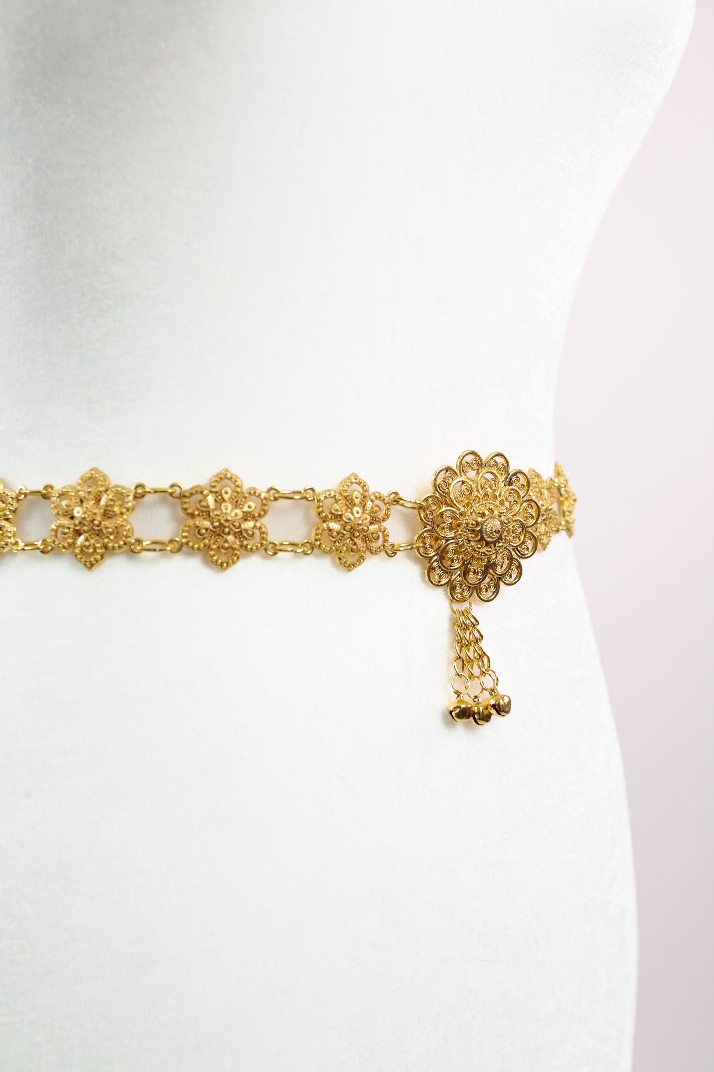 Snowflake Tassel Belt (Gold)