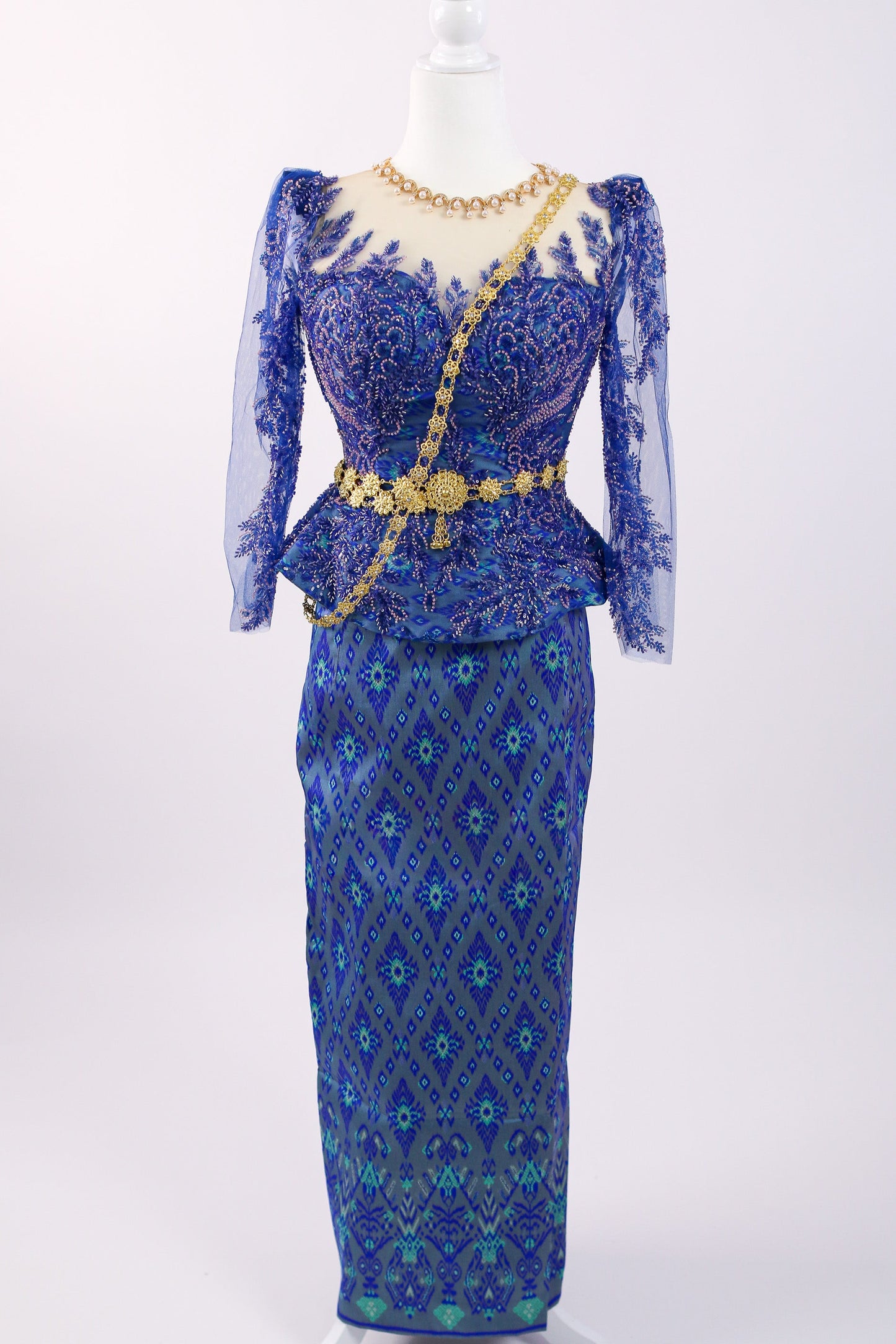 Sapphire Set — Lace Top + Pattern Skirt