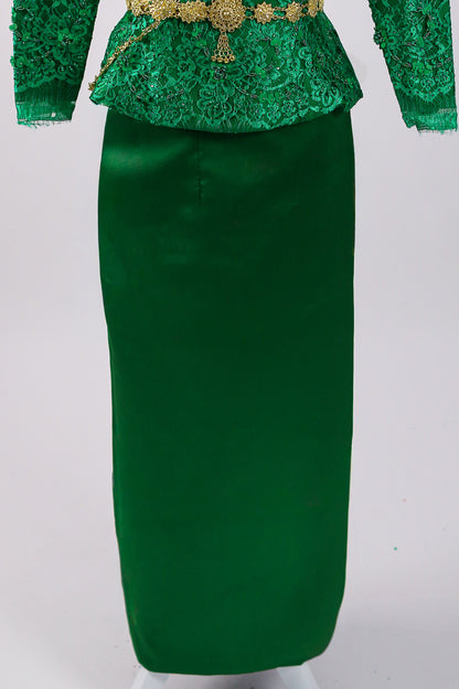 Grove Set — Green Lace Top + Sleek Skirt